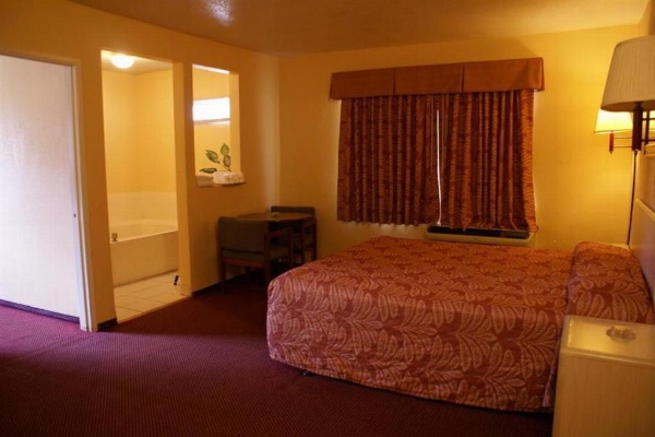 American Inn & Suites LAX Airport image 20